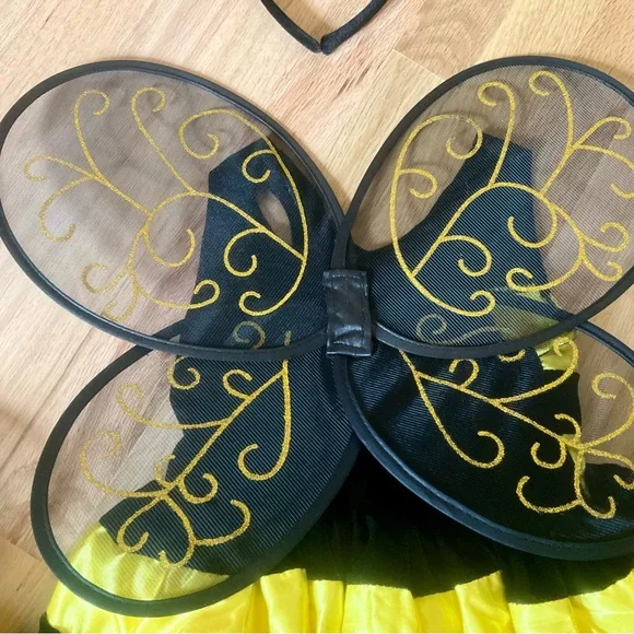 Fun of a Kind Bee Tutu Costume, Sz 5T and Sz 3T - Picture 10 of 12